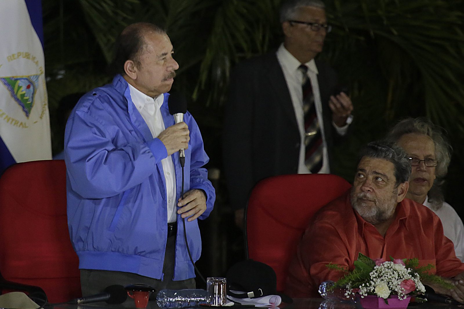 Ralph Gonsalves, Daniel Ortega