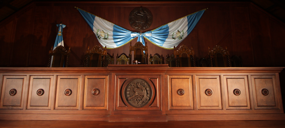 ¿Cómo logra una Corte enfrentar al presidente de Guatemala?