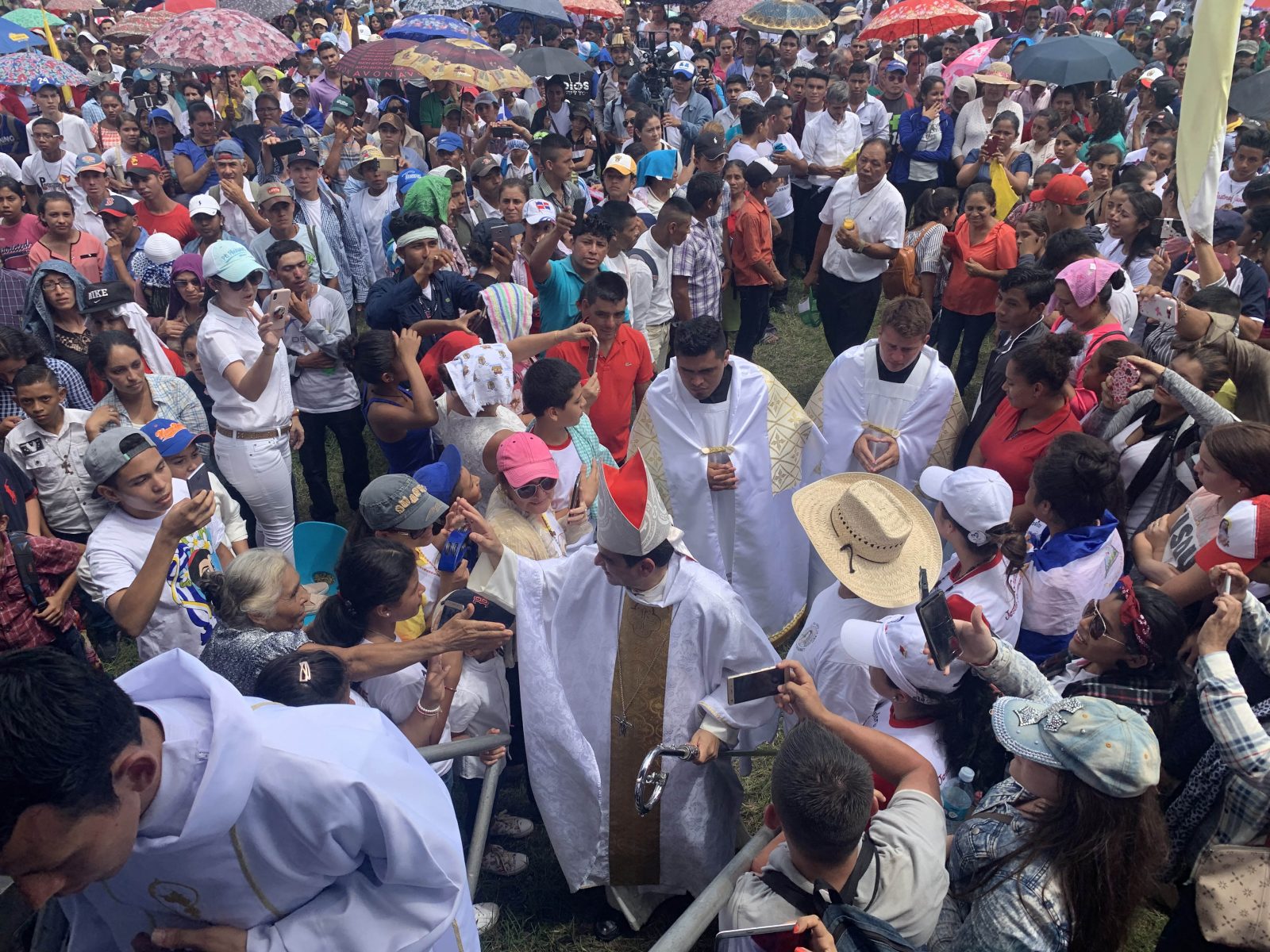 La hora de Nicaragua: Los siete conceptos del obispo Álvarez