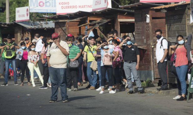 Los nicaragüenses creen en la democracia, solo que no saben qué es