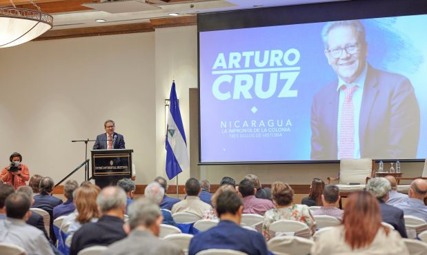 De ganar las elecciones en noviembre, ¿cómo lidiarían los precandidatos con Ortega?